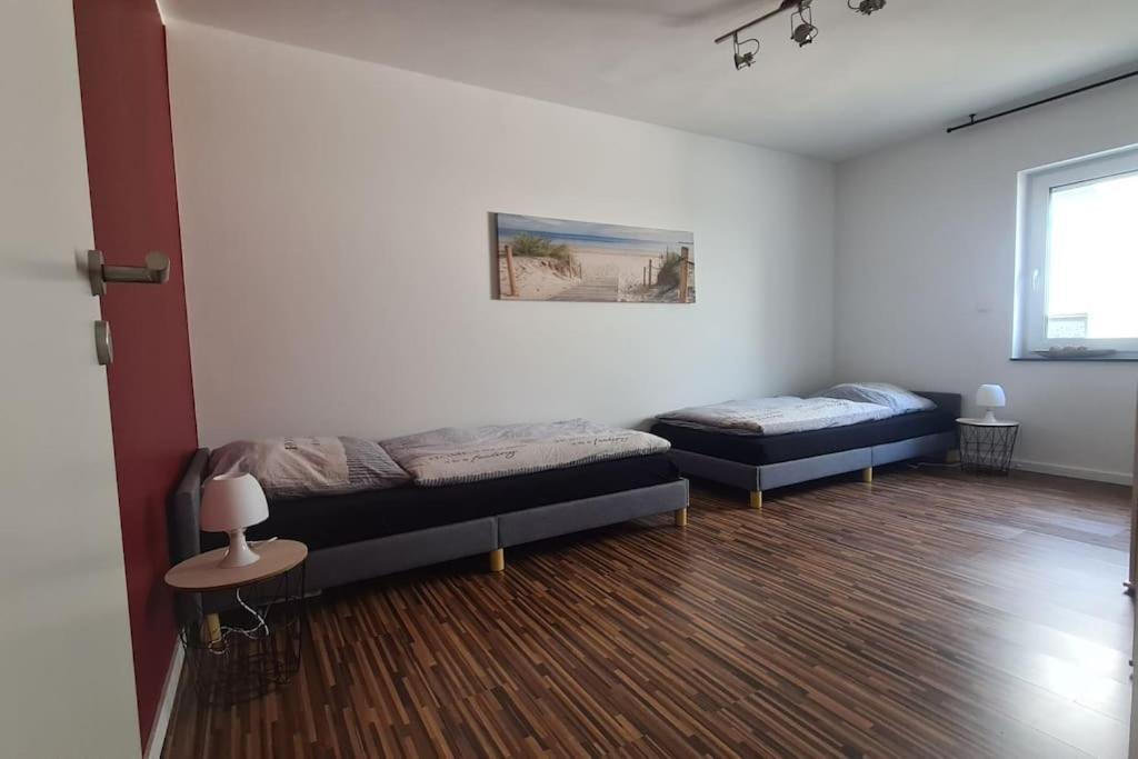 Grosse Moderne Ferienwohnung Auch Als Monteur Unterkunft Nutzbar, In Stolberg - Vicht Exterior photo